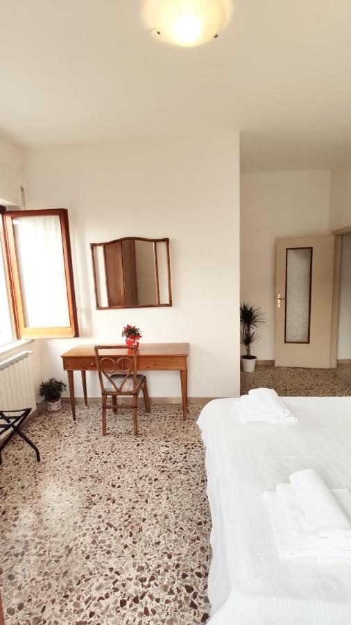 Ferienwohnung La Quiete A Un Passo Dal Centro Sorrent Exterior foto