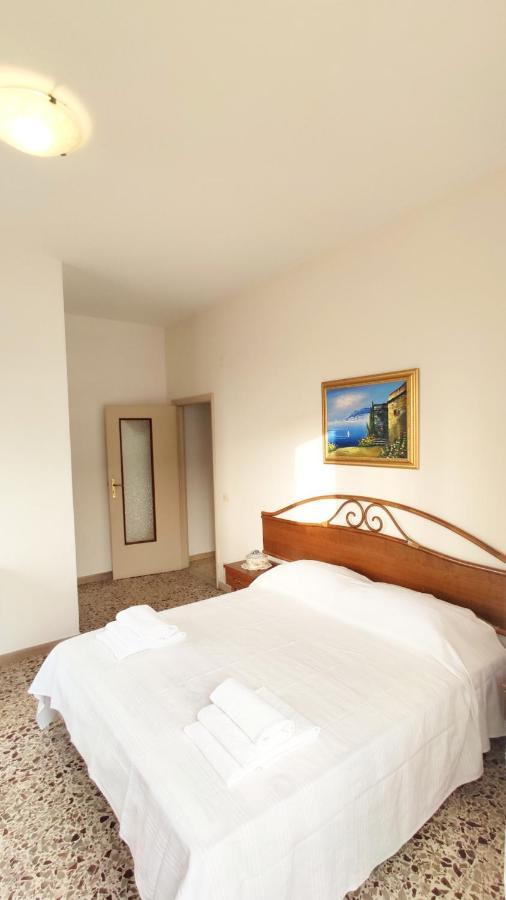 Ferienwohnung La Quiete A Un Passo Dal Centro Sorrent Exterior foto